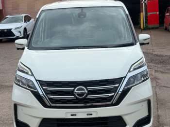 2019 - hybird 8 seater Auto Pilot