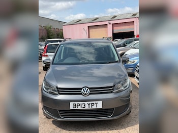 Used Volkswagen Touran 2013 for sale - 79102005: Photo