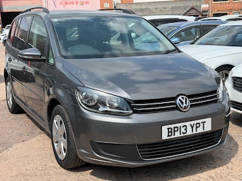 Used Volkswagen Touran 2013 for sale - 79102005: Photo