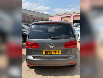 Used Volkswagen Touran 2013 for sale - 79102005: Photo