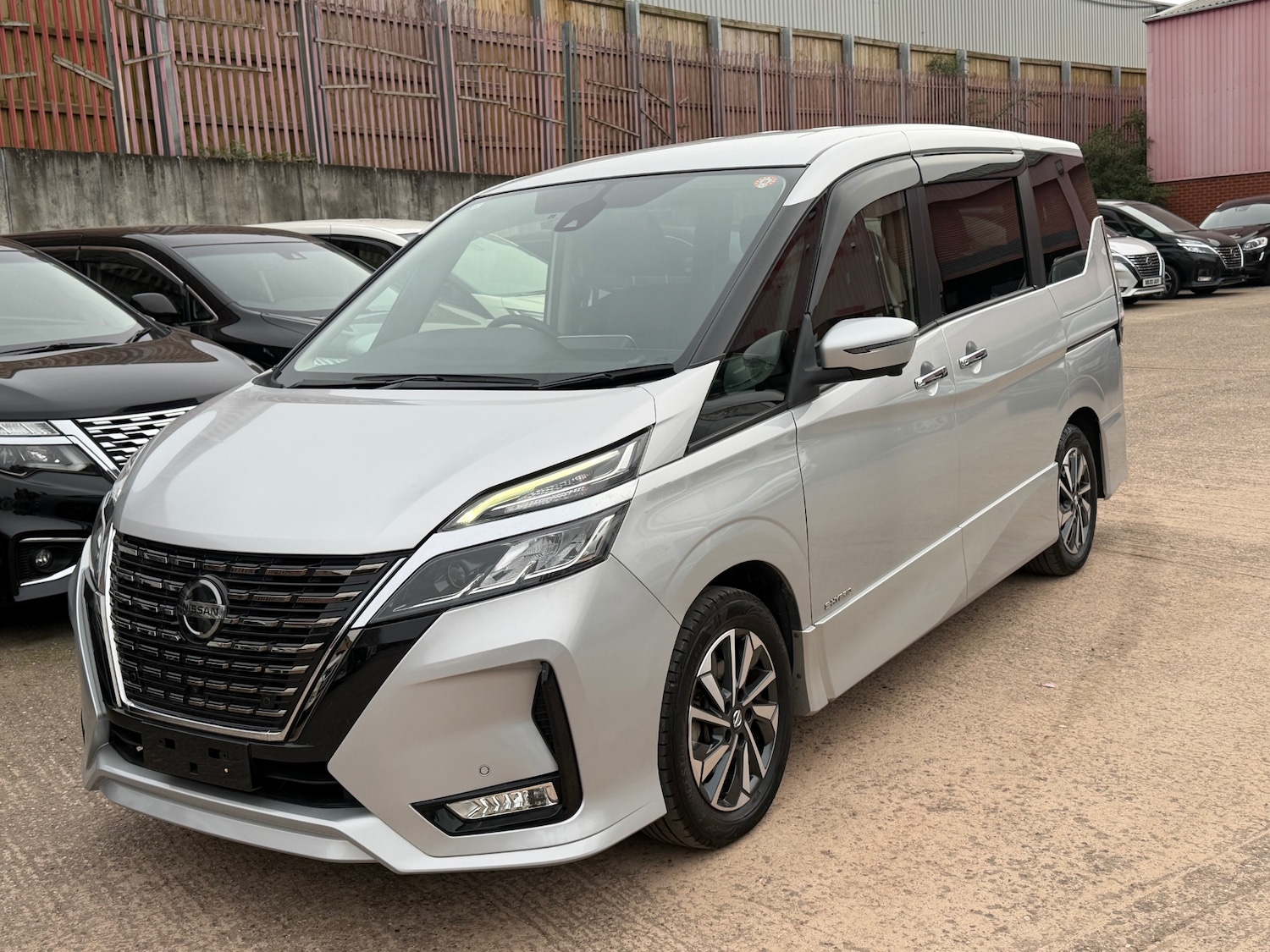 Used Nissan Serena 2021 for sale - 77992021: Photo 3