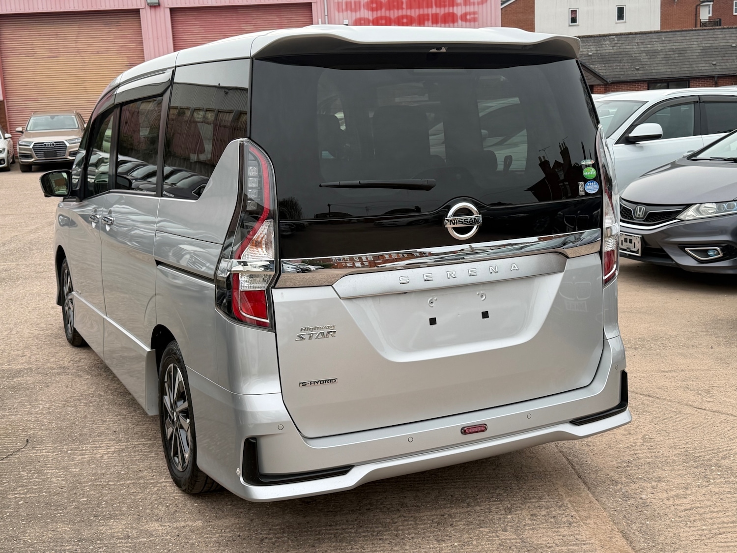Used Nissan Serena 2021 for sale - 77992021: Photo 5