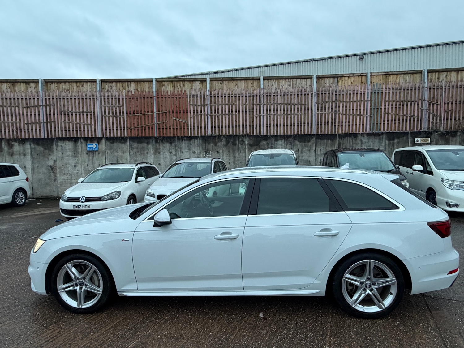 Used Audi A4 Avant 2018 for sale - 76974139: Photo 7