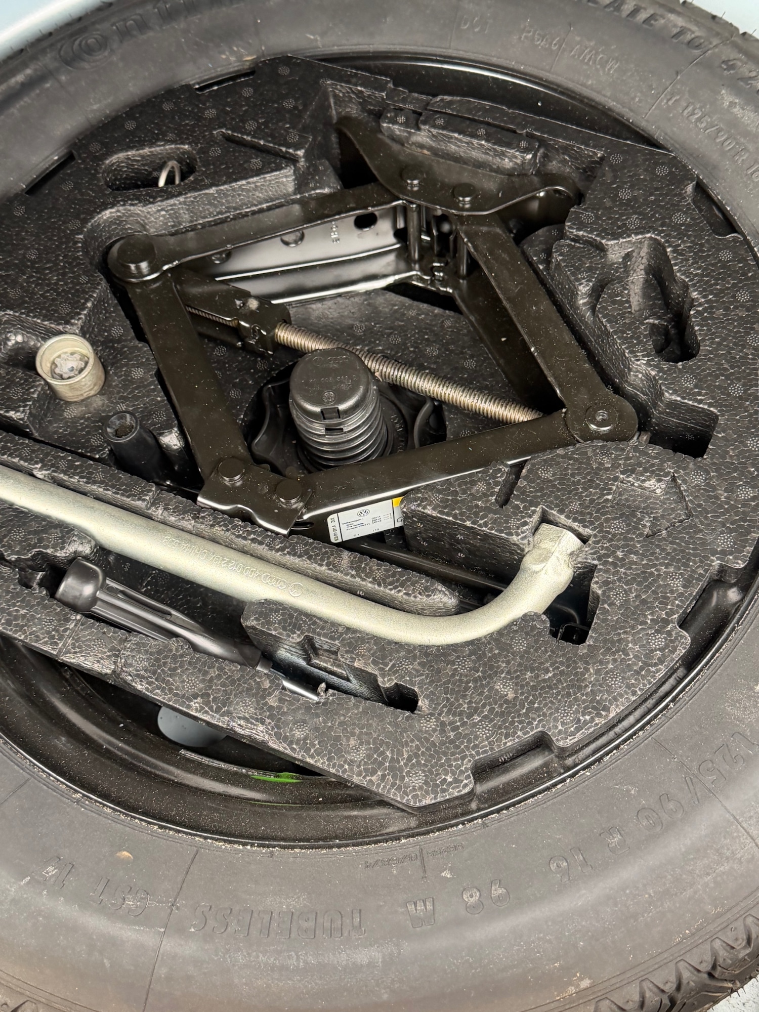 Used Volkswagen Beetle 2012 for sale - 77729975: Photo 11