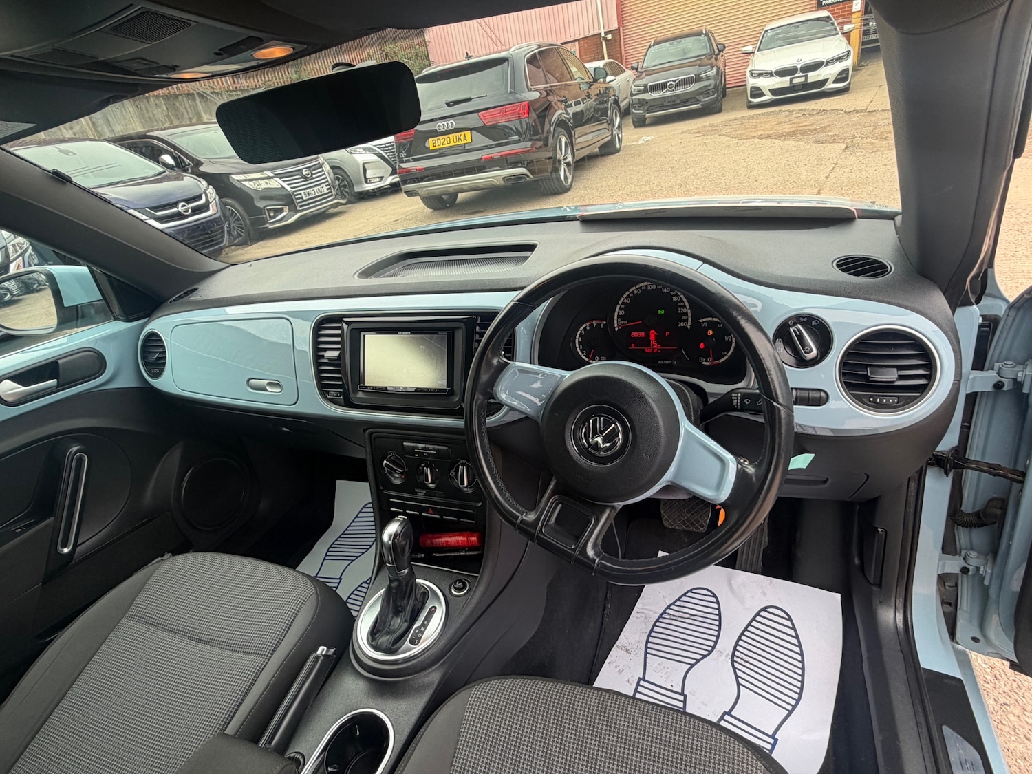 Used Volkswagen Beetle 2012 for sale - 77729975: Photo 12