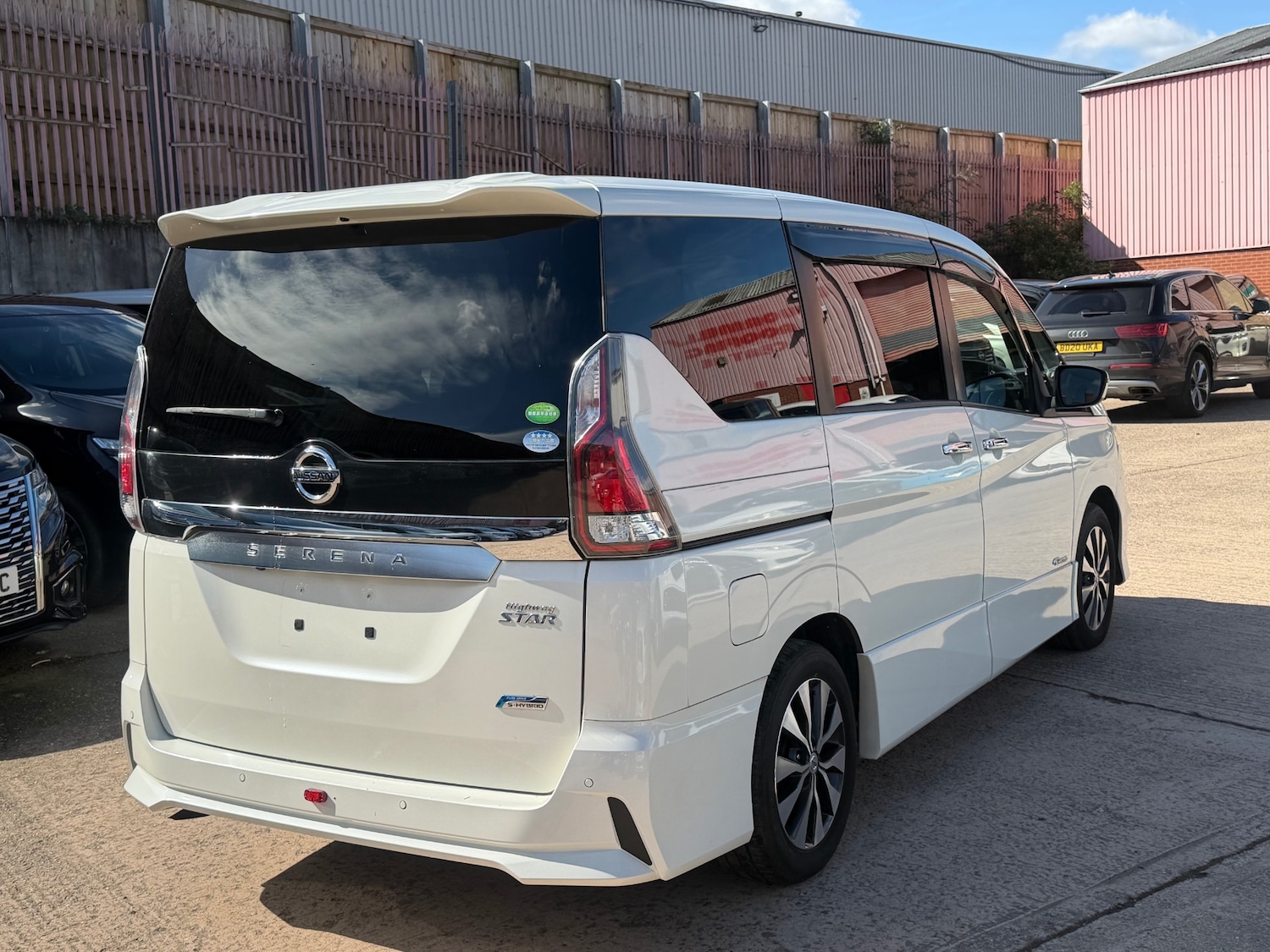 Used Nissan Serena 2016 for sale - 78045983: Photo 6