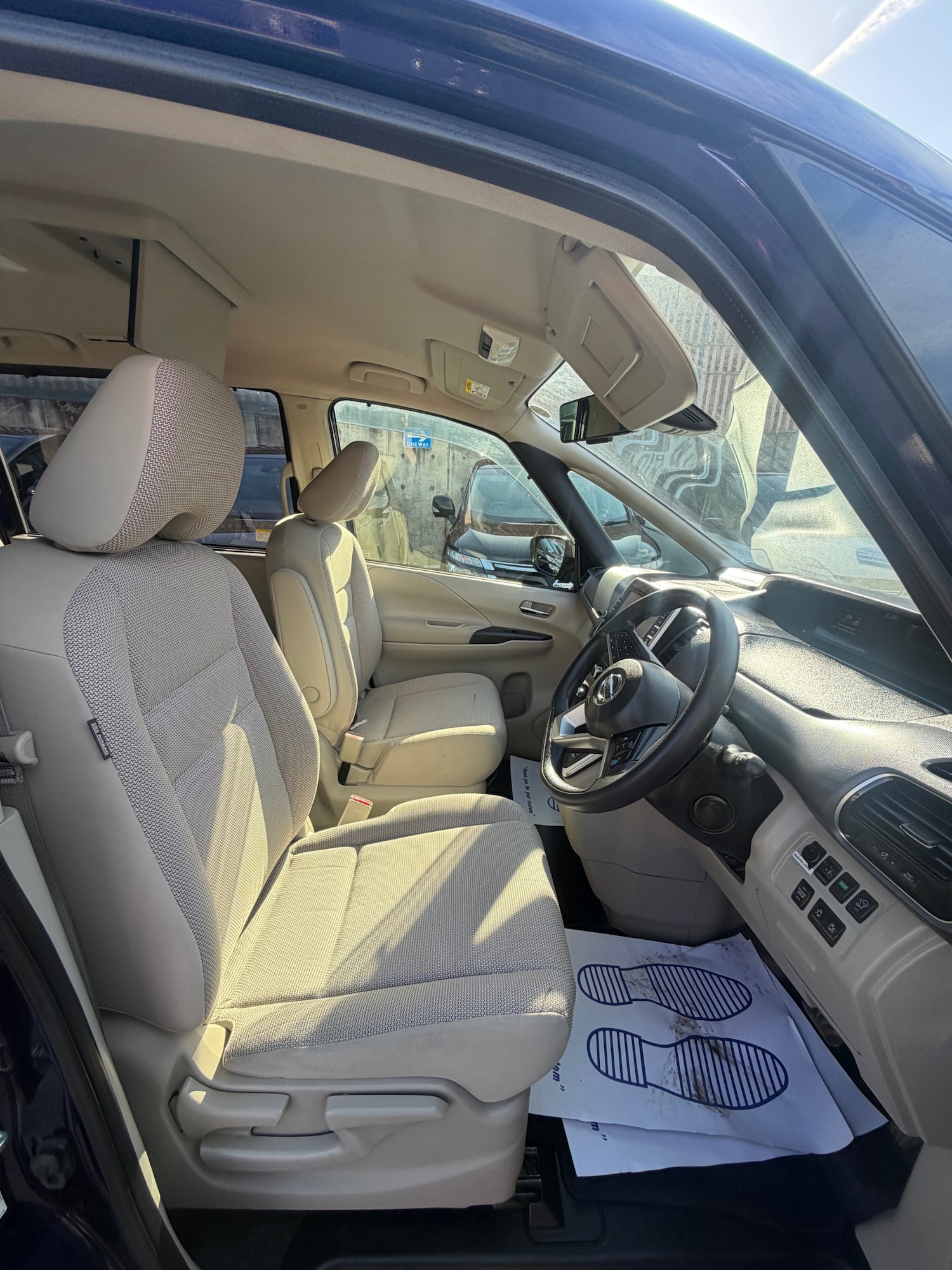 Used Nissan Serena 2016 for sale - 77718542: Photo 8