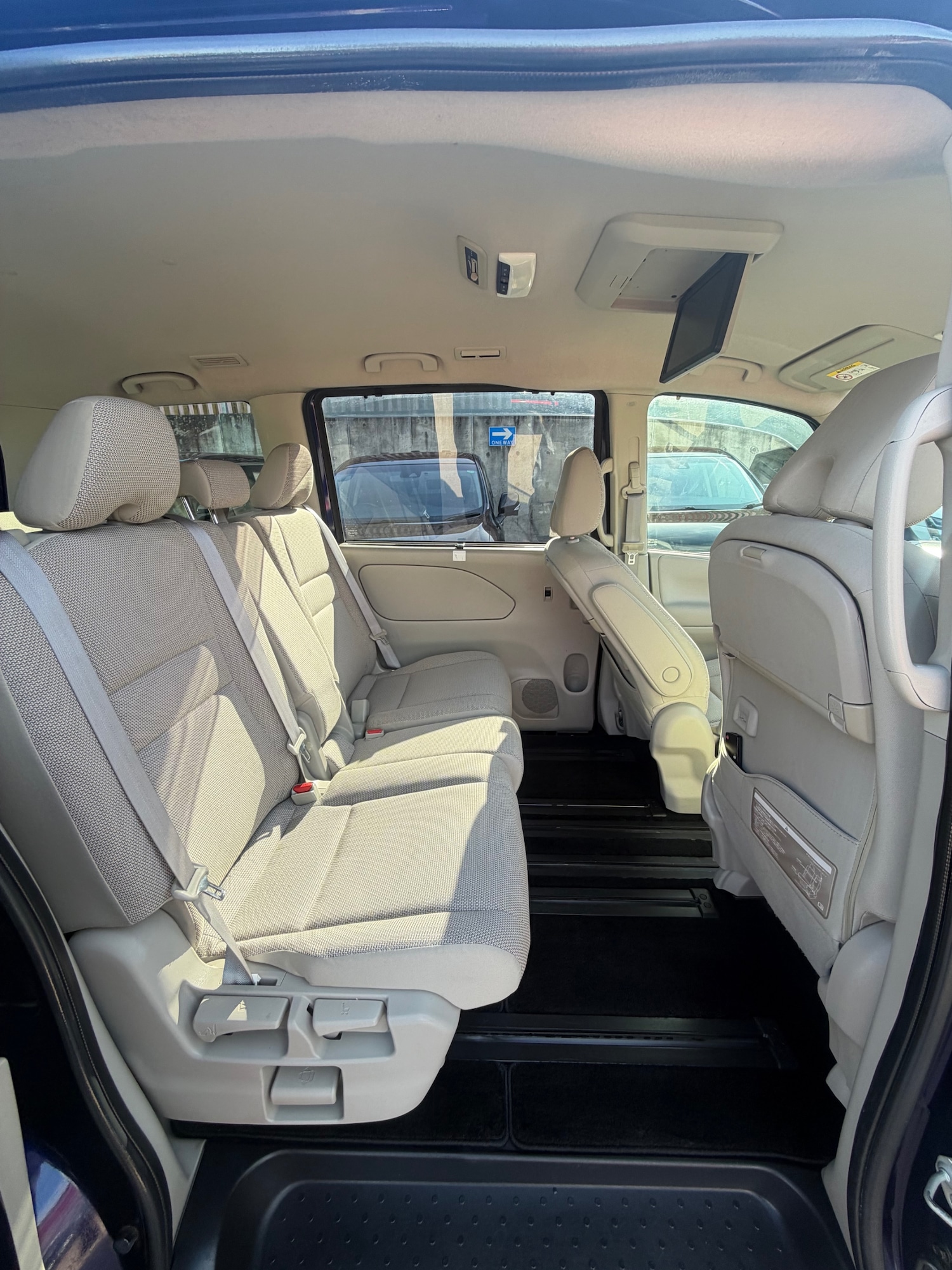 Used Nissan Serena 2016 for sale - 77718542: Photo 9