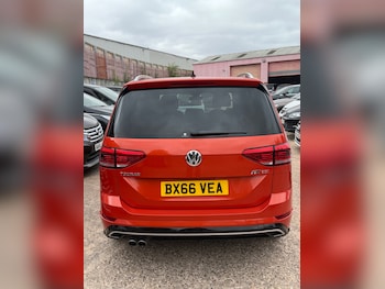 Used Volkswagen Touran 2016 for sale - 79201346: Photo