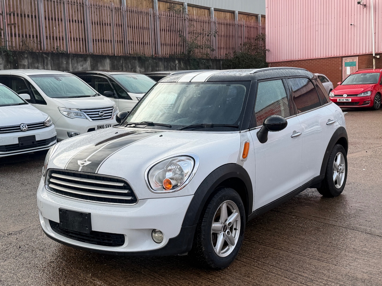 Used MINI Cooper 2012 for sale - 76758950: Photo 2