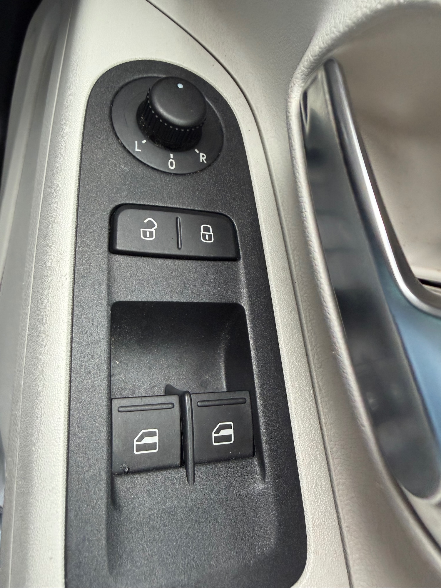 Used Volkswagen up! 2017 for sale - 77423828: Photo 12