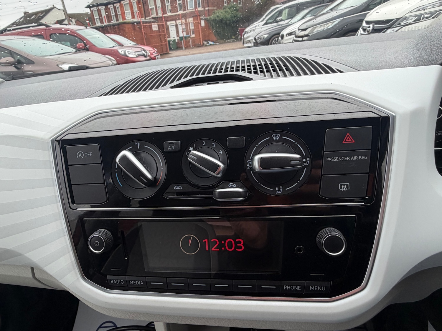 Used Volkswagen up! 2017 for sale - 77423828: Photo 16