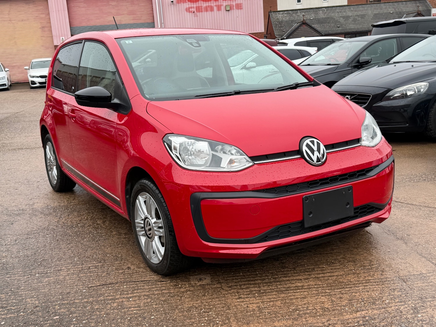 Used Volkswagen up! 2017 for sale - 77423828: Photo 2