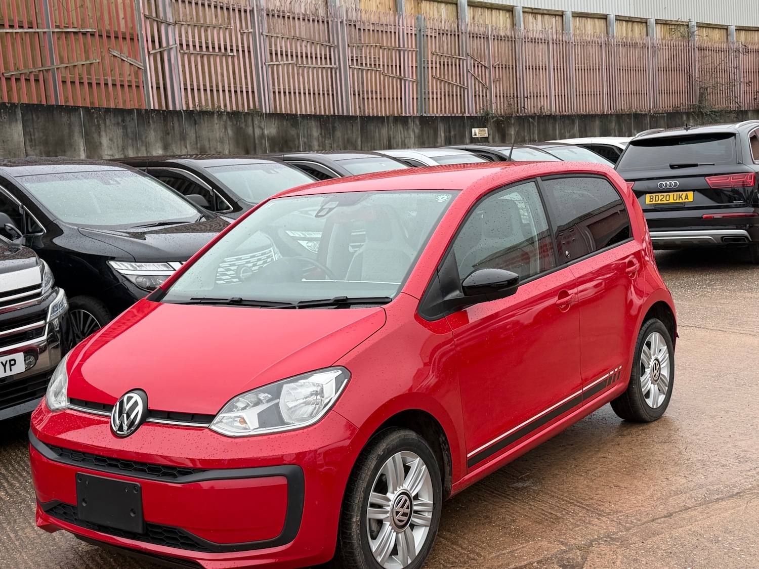 Used Volkswagen up! 2017 for sale - 77423828: Photo 3