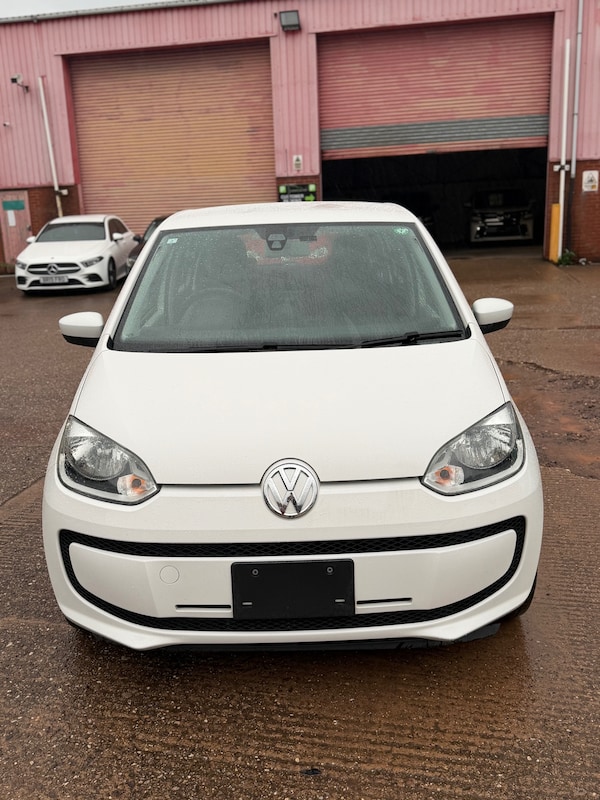 Used Volkswagen up! 2013 for sale - 76165301: Photo 1
