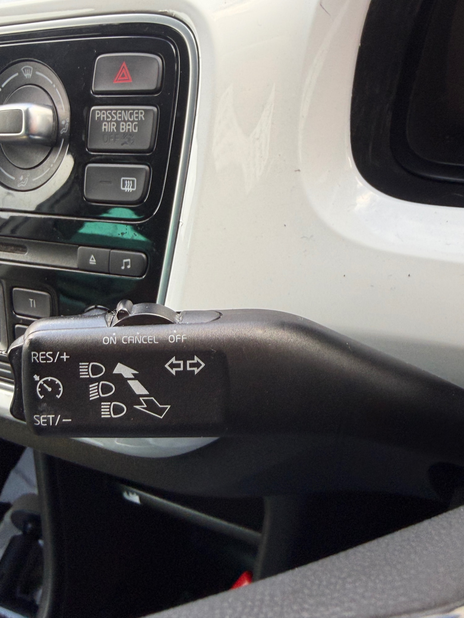 Used Volkswagen up! 2016 for sale - 77872320: Photo 12