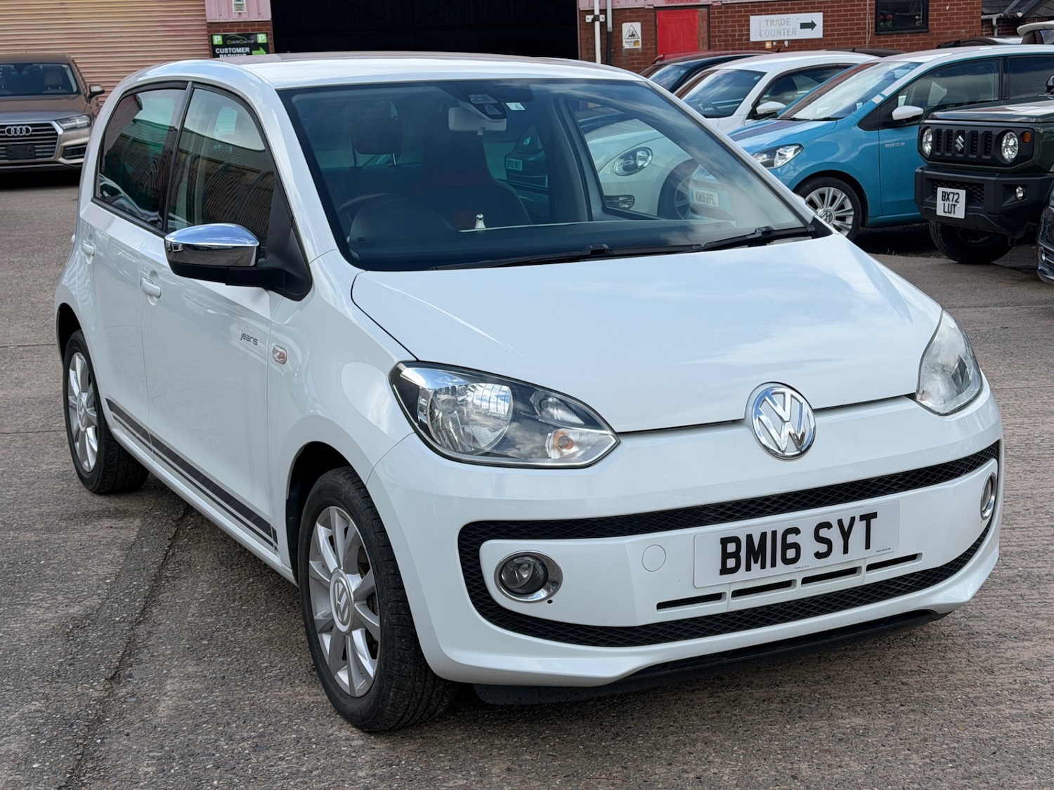 Used Volkswagen up! 2016 for sale - 77872320: Photo 2