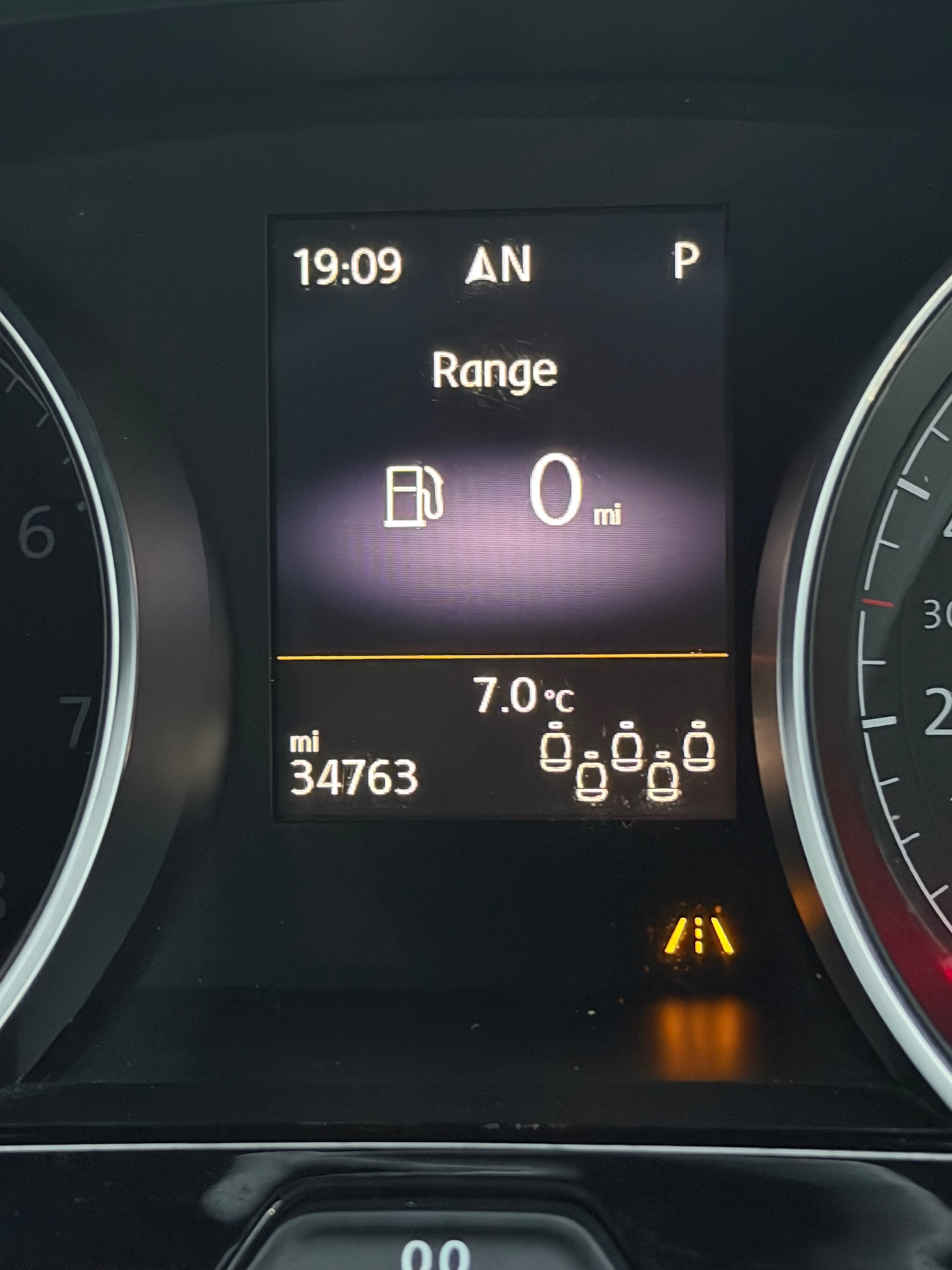 Used Volkswagen Touran 2016 for sale - 76596091: Photo 10