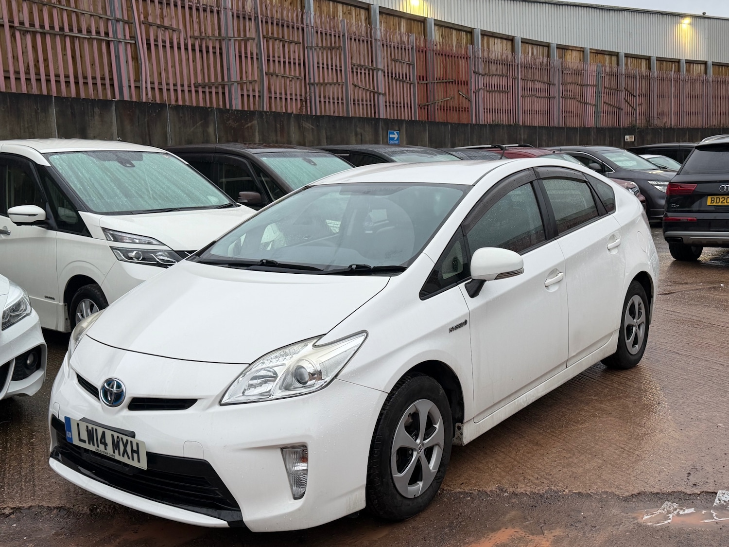 Used Toyota Prius 2014 for sale - 77274341: Photo 2