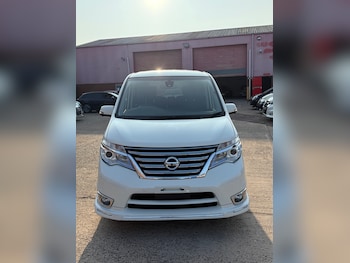 2015 - Hybird 8 Seater