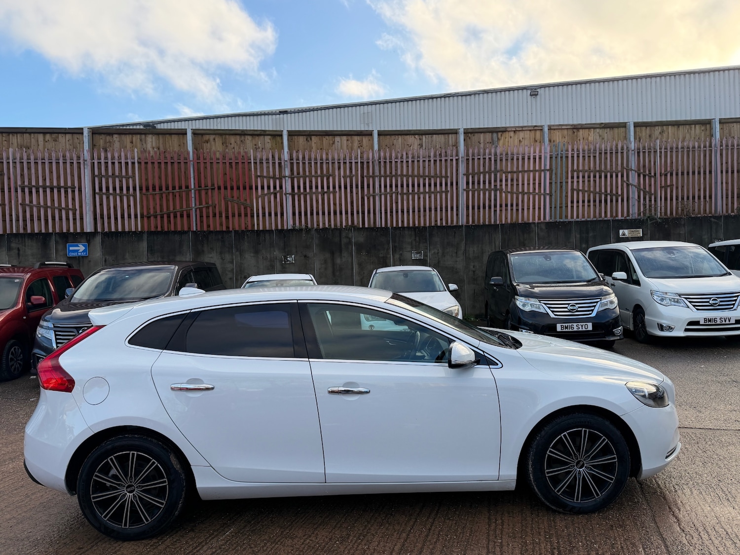 Used Volvo V40 2013 for sale - 77242871: Photo 7