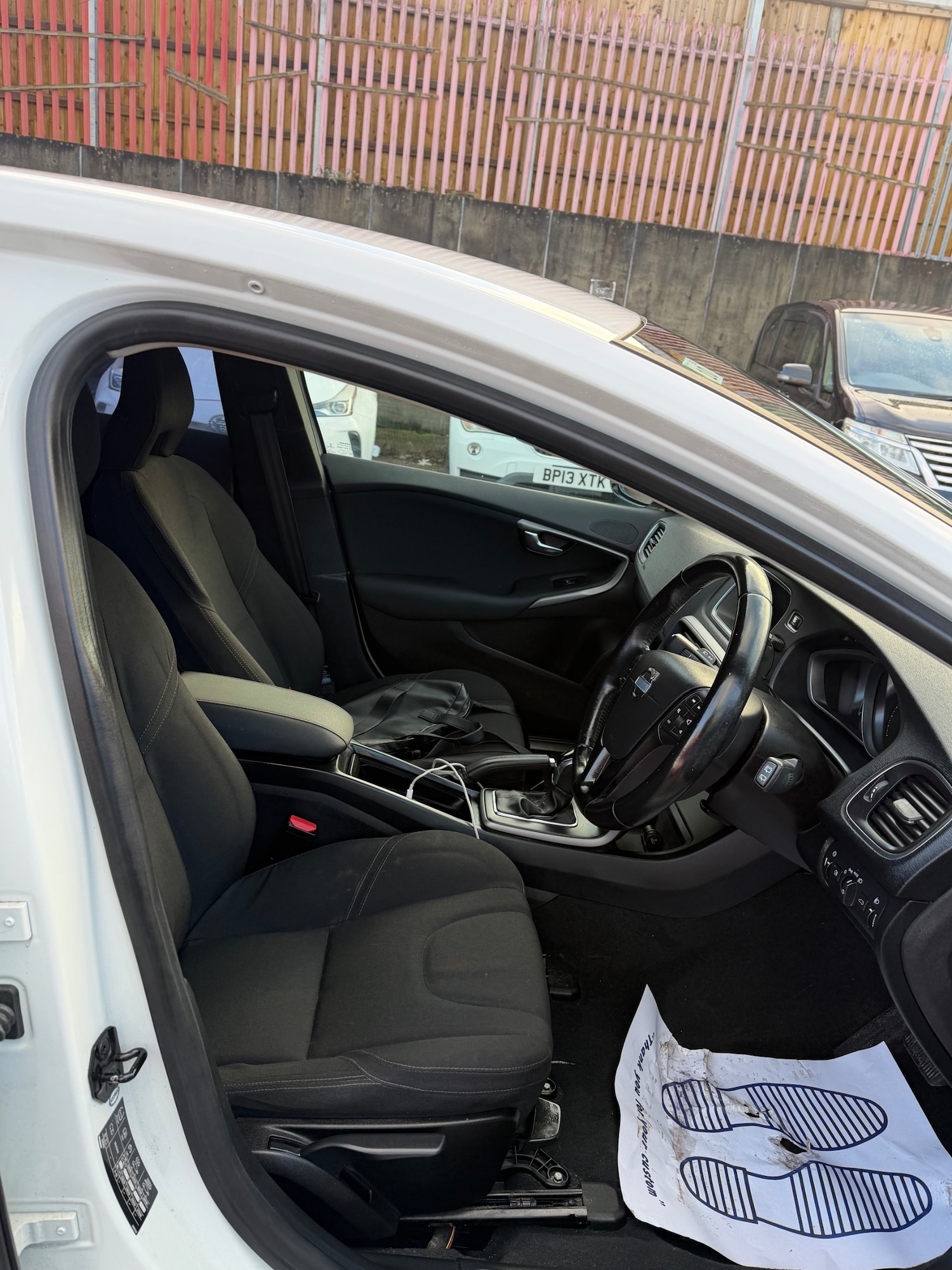 Used Volvo V40 2013 for sale - 77242871: Photo 8