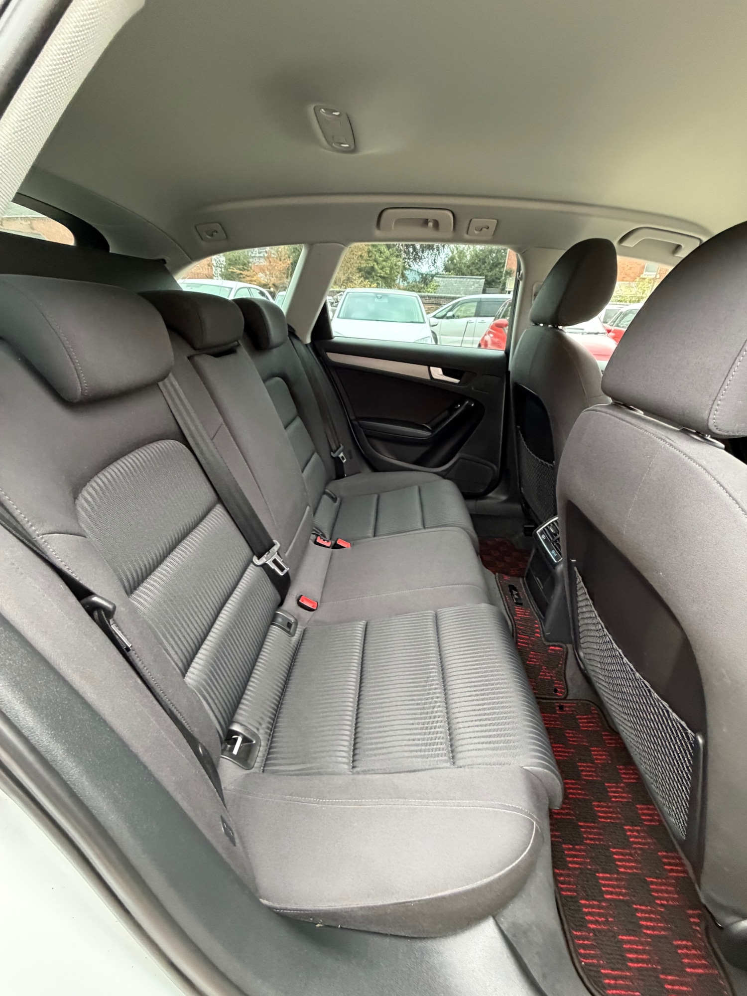 Used Audi A4 Avant 2014 for sale - 76082883: Photo 9