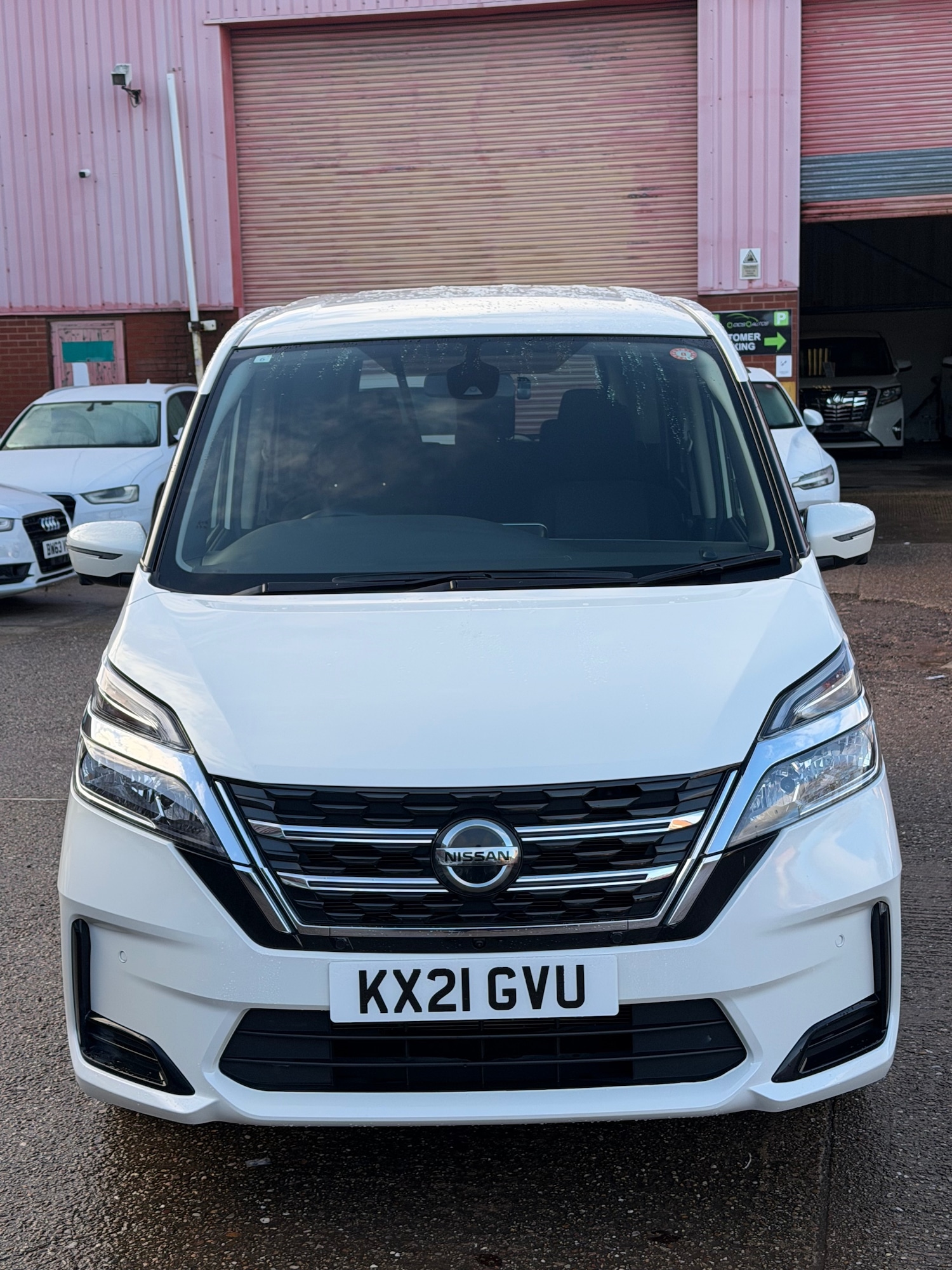 Used Nissan Serena 2021 for sale - 77008264: Photo 1