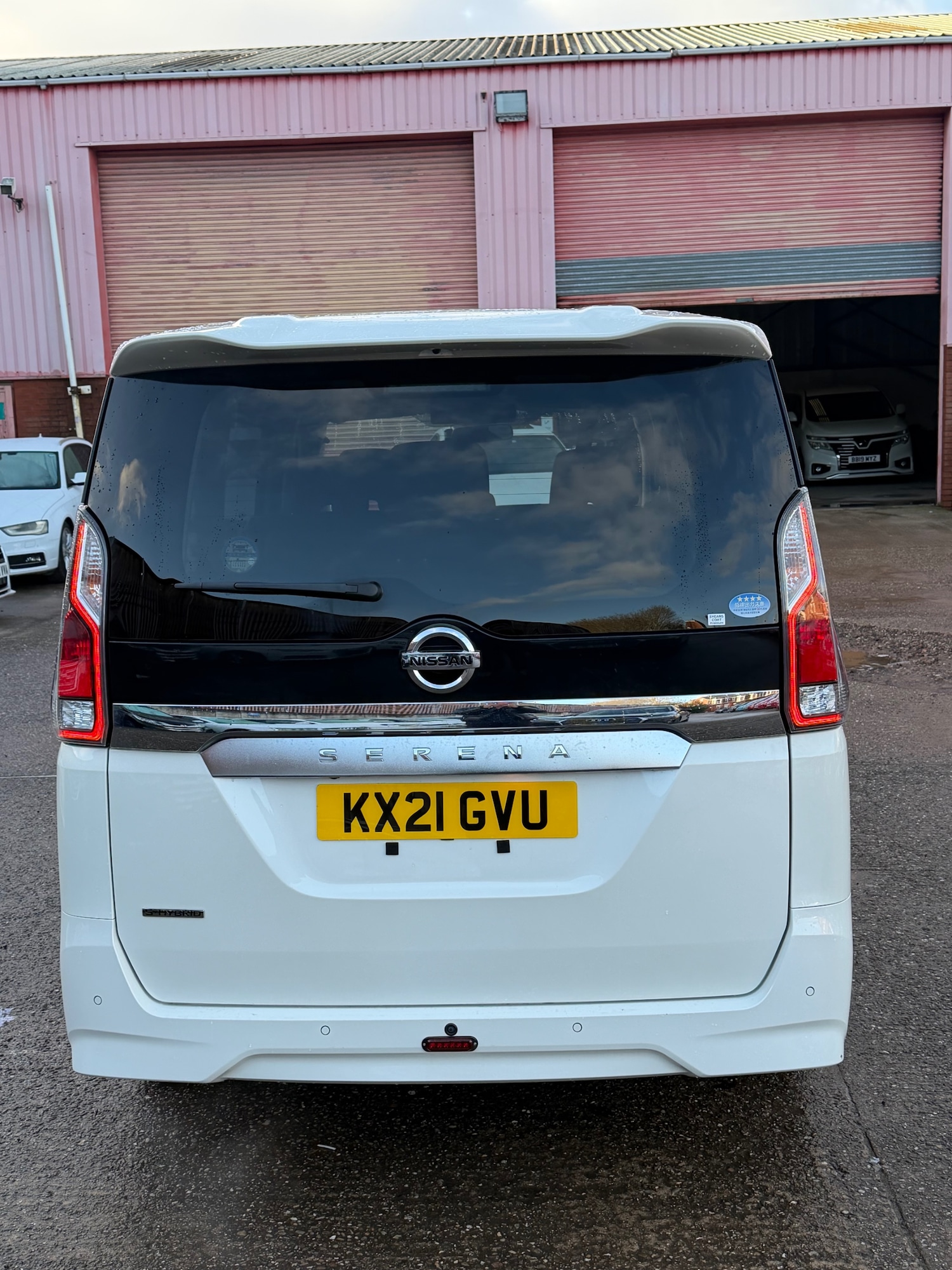 Used Nissan Serena 2021 for sale - 77008264: Photo 4