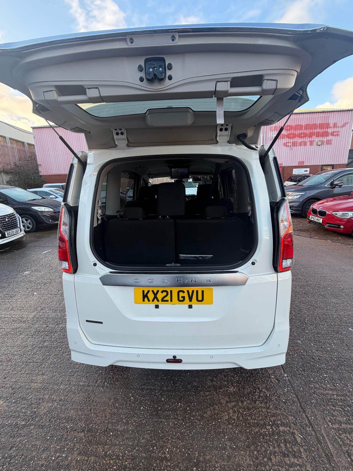 Used Nissan Serena 2021 for sale - 77008264: Photo 7