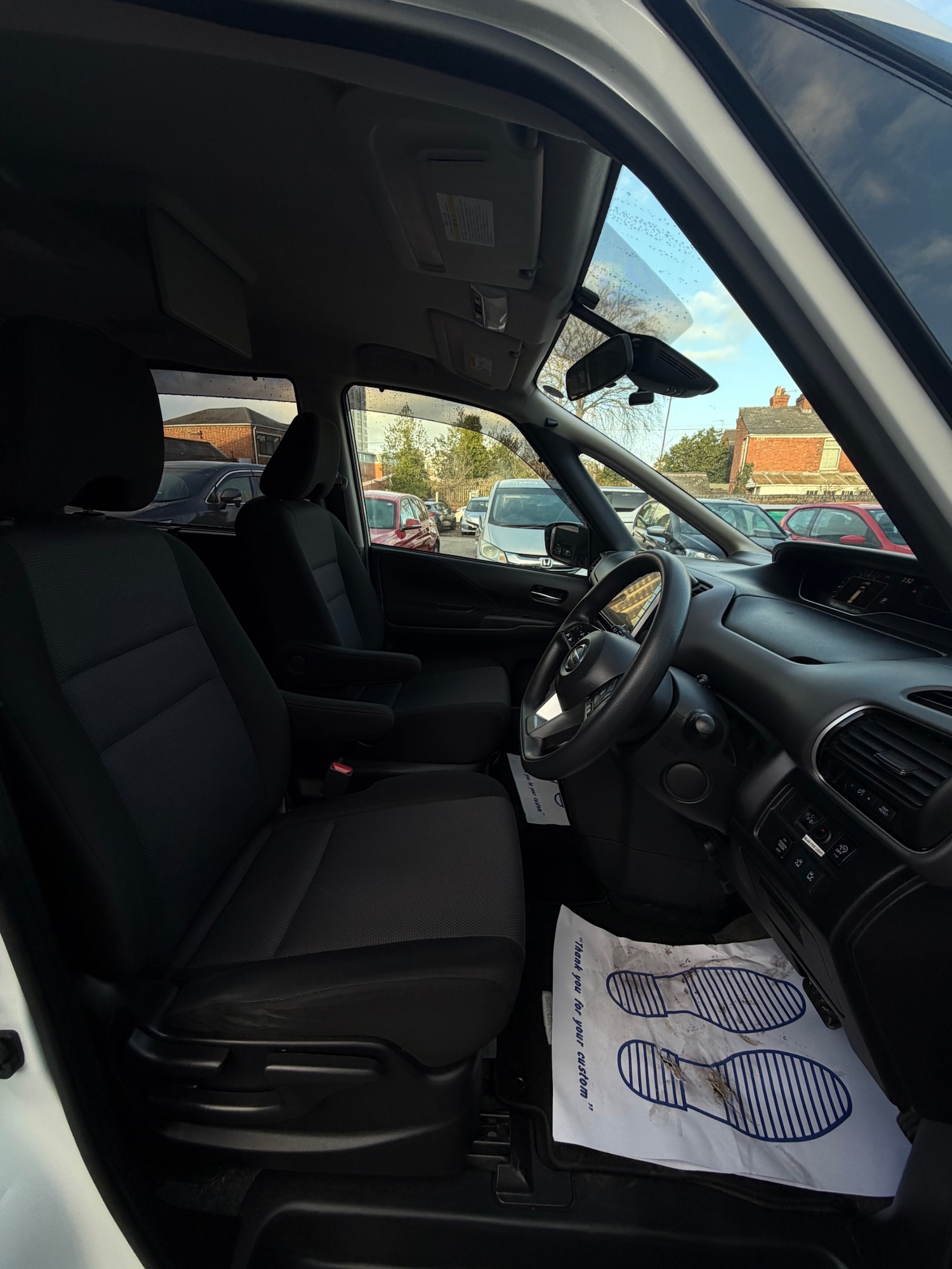 Used Nissan Serena 2021 for sale - 77008264: Photo 9