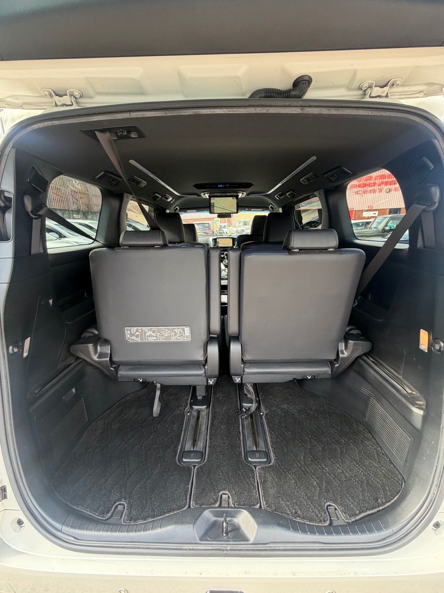 Used Toyota Vellfire 2016 for sale - 77872212: Photo 10