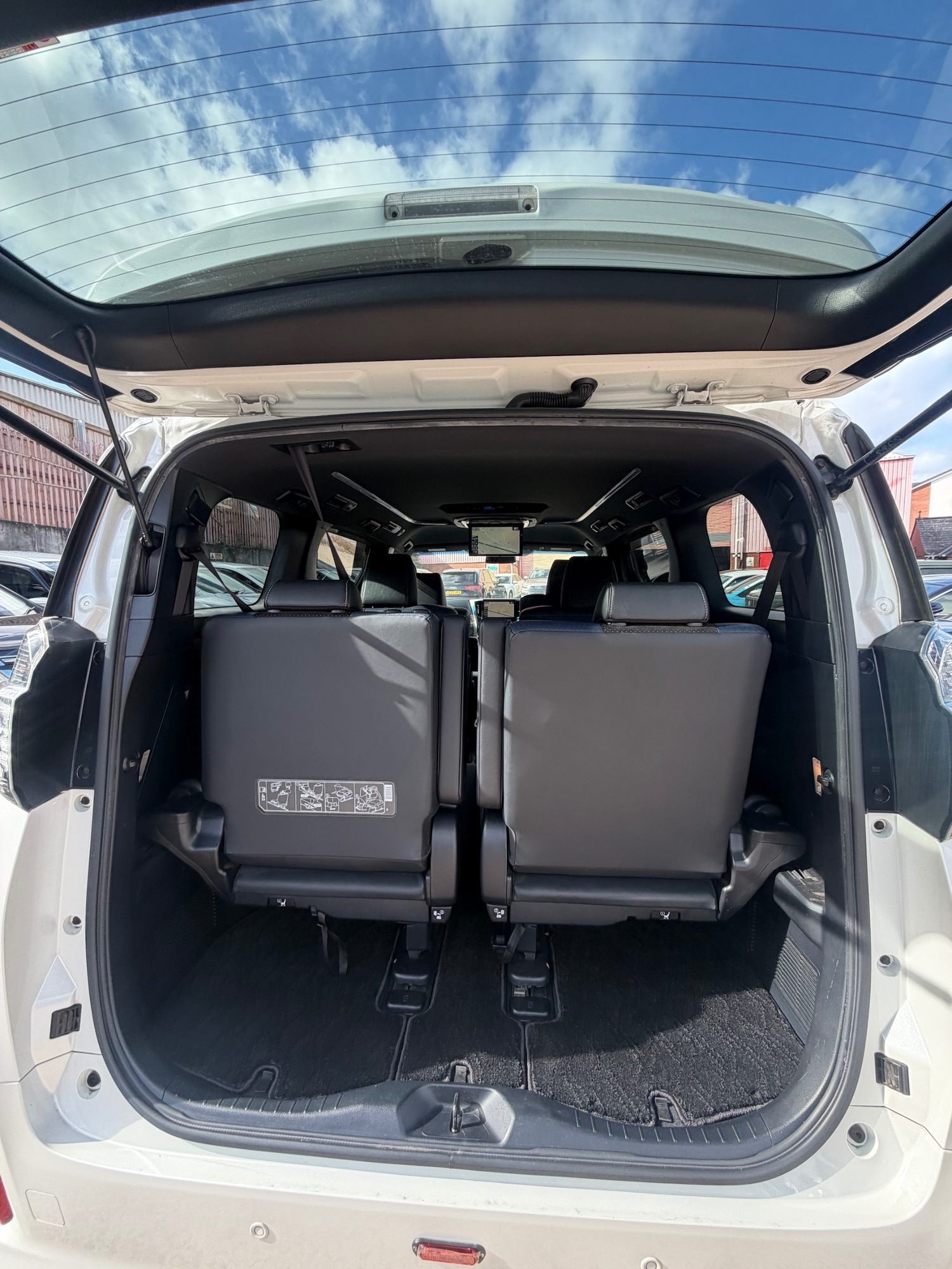 Used Toyota Vellfire 2016 for sale - 77872212: Photo 19