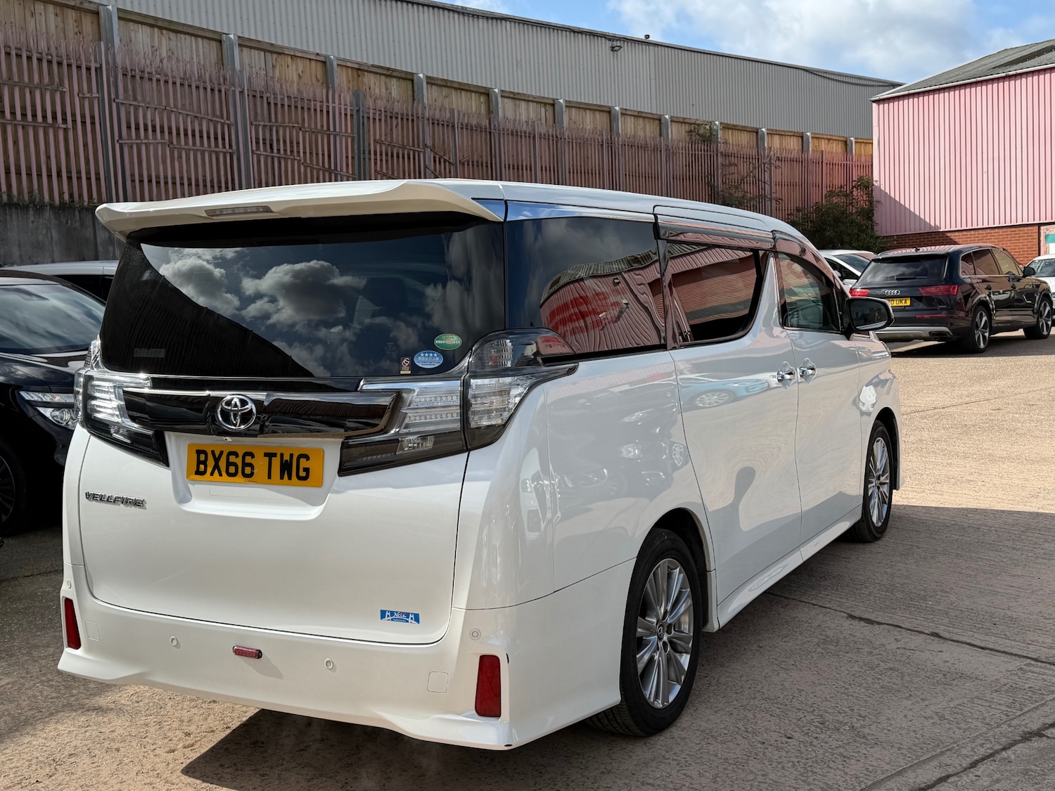 Used Toyota Vellfire 2016 for sale - 77872212: Photo 6