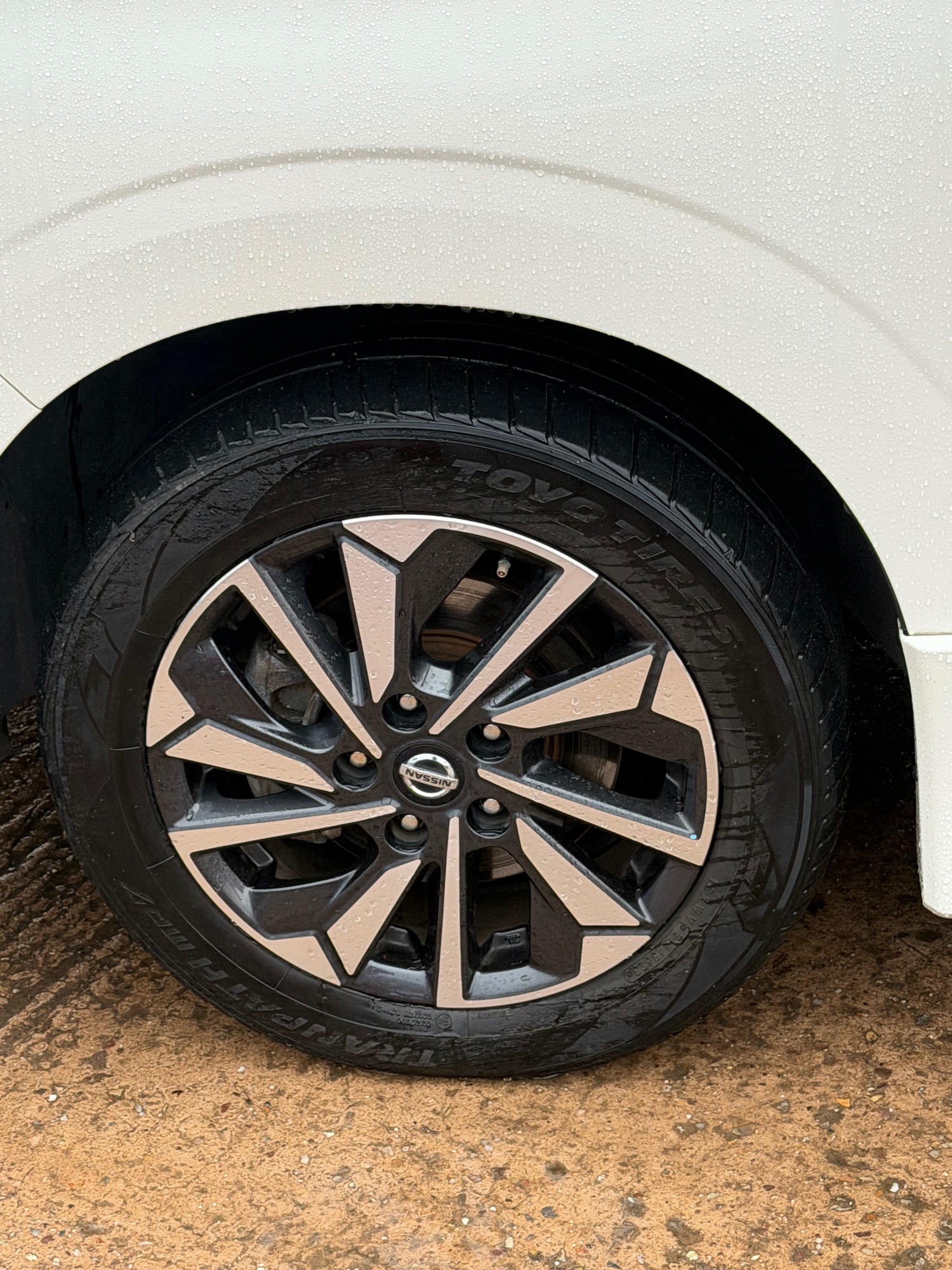 Used Nissan Serena 2020 for sale - 76924731: Photo 10