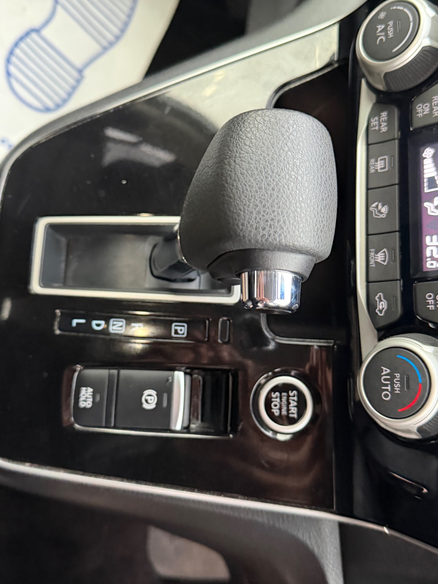 Used Nissan Serena 2020 for sale - 76924731: Photo 13