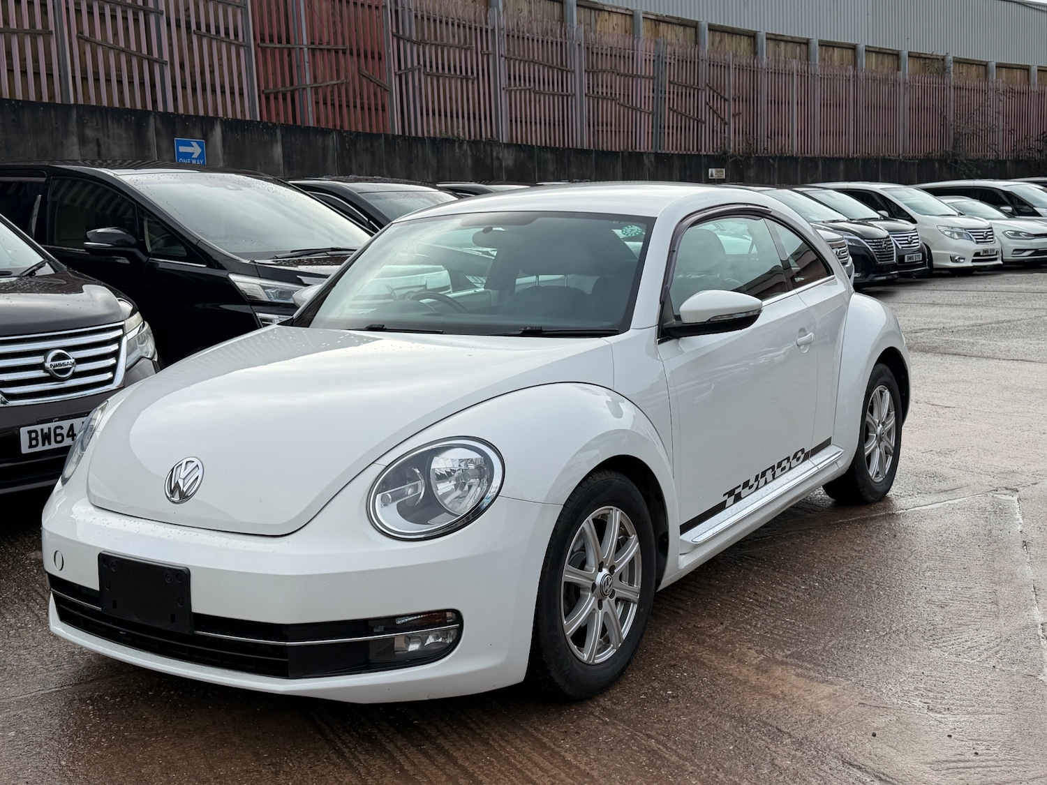 Used Volkswagen Beetle 2013 for sale - 77478189: Photo 3