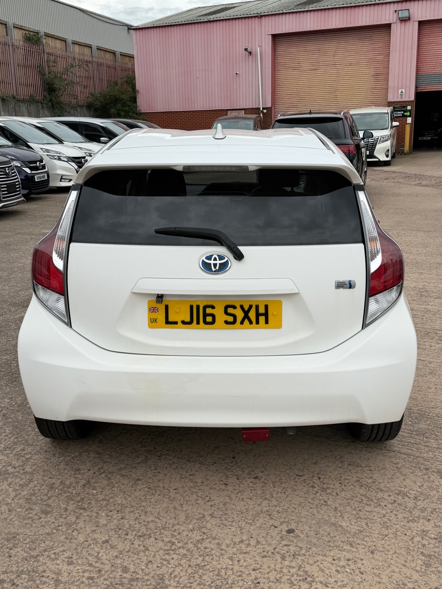 Used Toyota Aqua 2016 for sale - 78184152: Photo 4