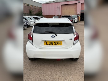 Used Toyota Aqua 2016 for sale - 78184152: Photo