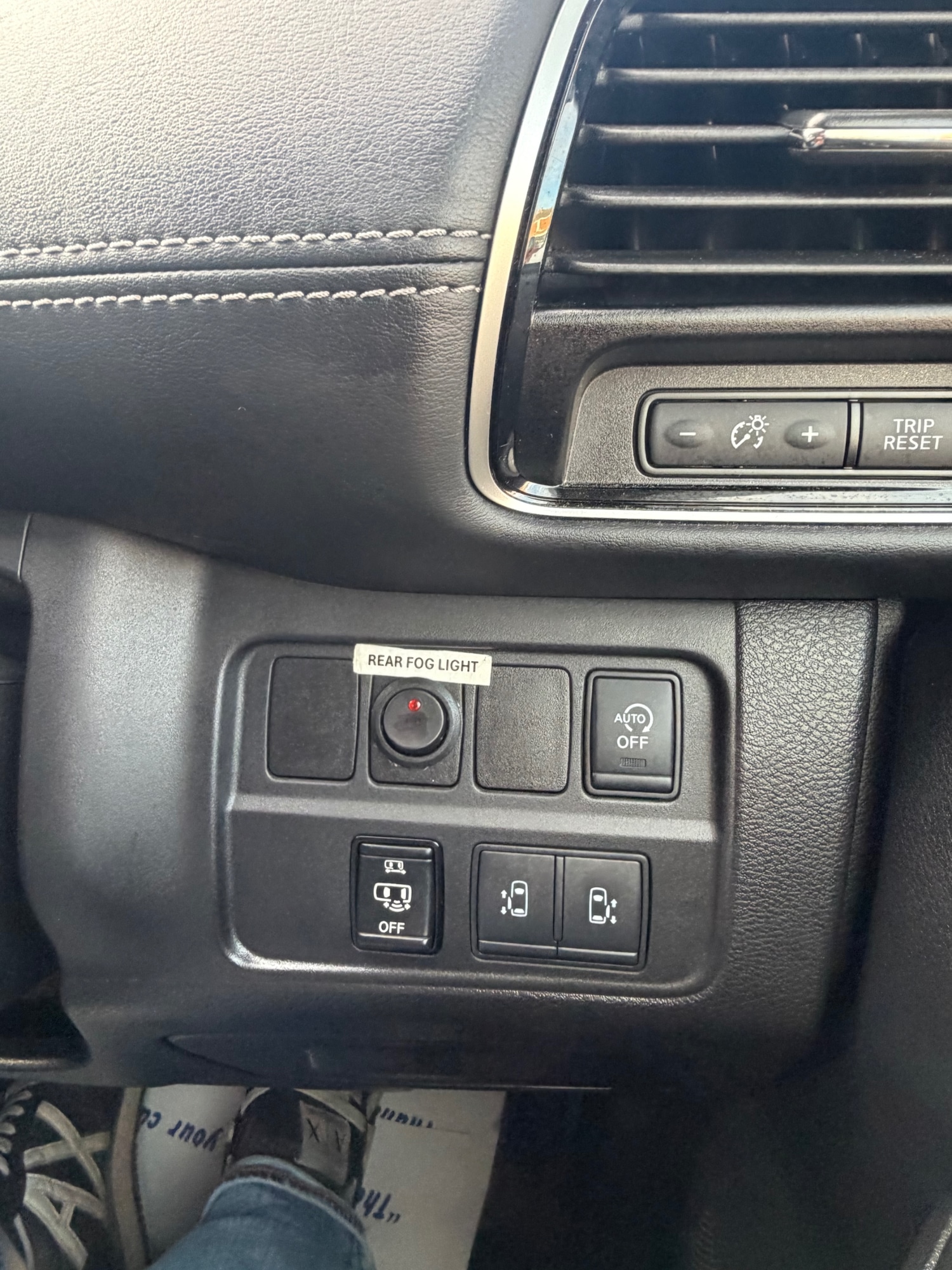 Used Nissan Serena 2019 for sale - 77100122: Photo 17