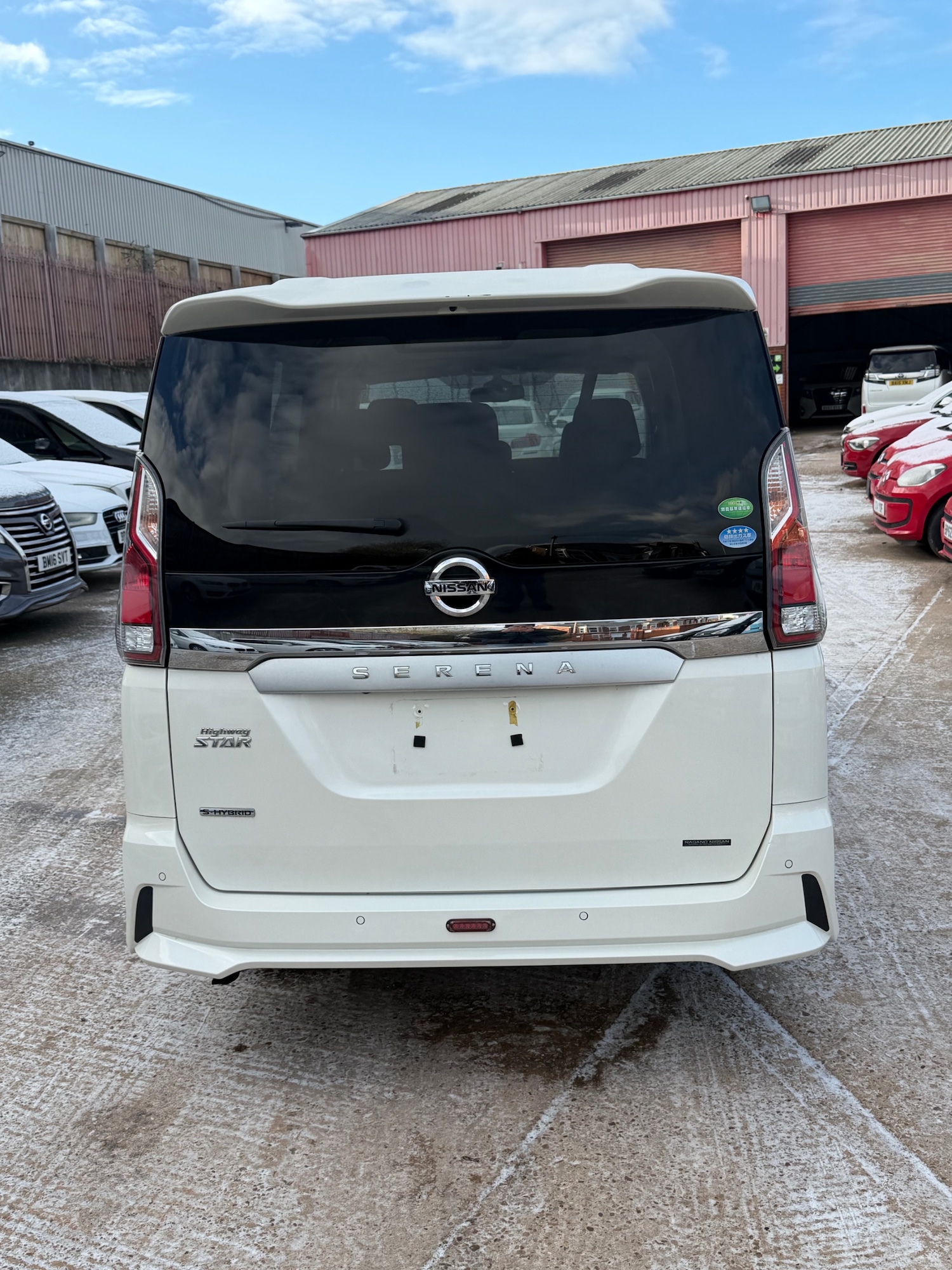 Used Nissan Serena 2019 for sale - 77100122: Photo 4
