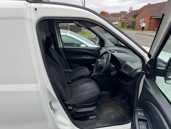 Used Vauxhall Combo 2016 for sale - 78155750: Photo