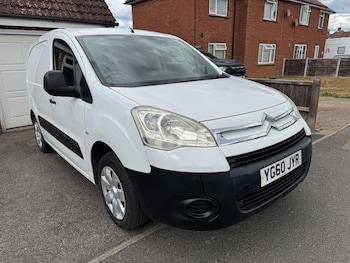 Used Citroen Berlingo 2010 for sale - 79543010: Photo
