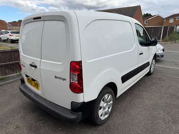 Used Citroen Berlingo 2010 for sale - 79543010: Photo