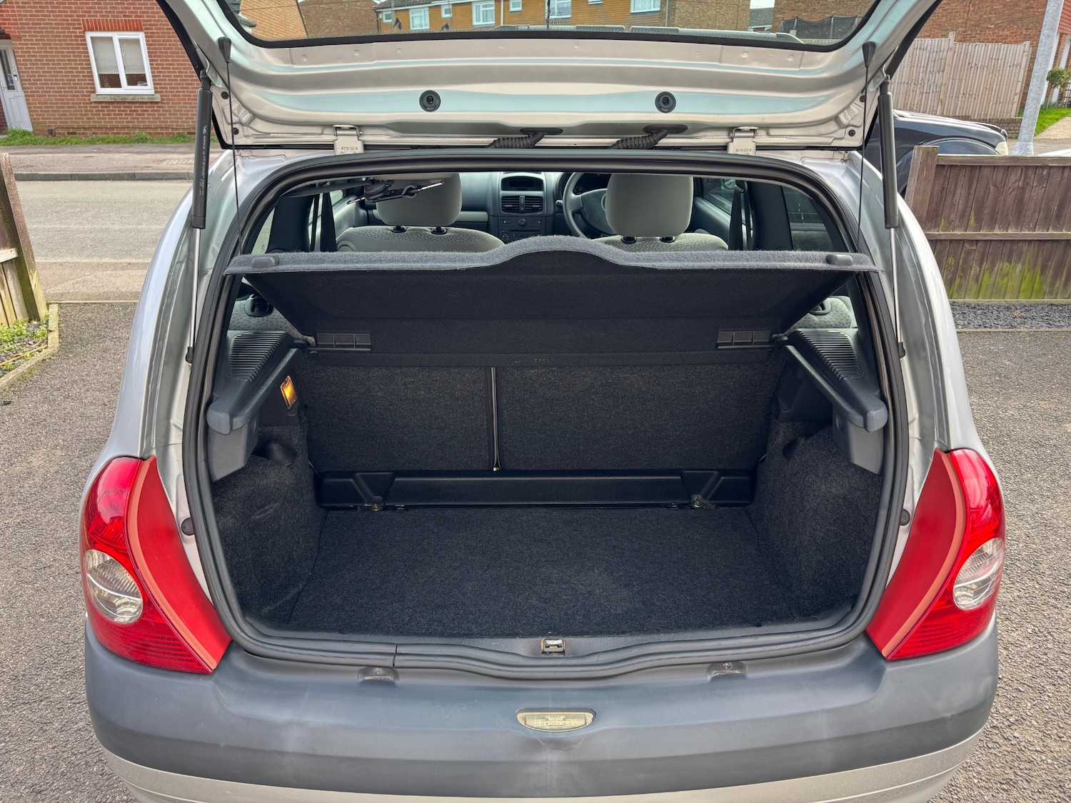 Used Renault Clio 2005 for sale - 77629117: Photo 17