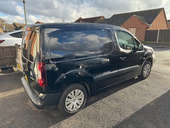 Used Citroen Berlingo 2017 for sale - 77147967: Photo