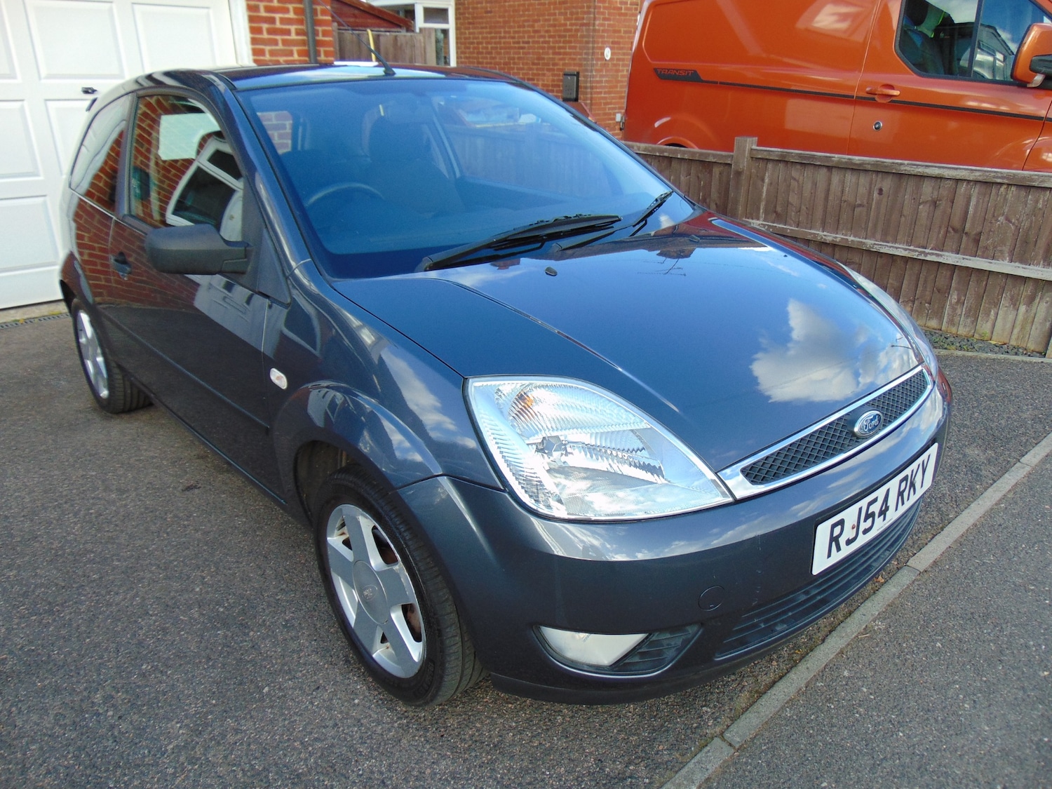 Used Ford Fiesta 2004 for sale - 76336045: Photo 1