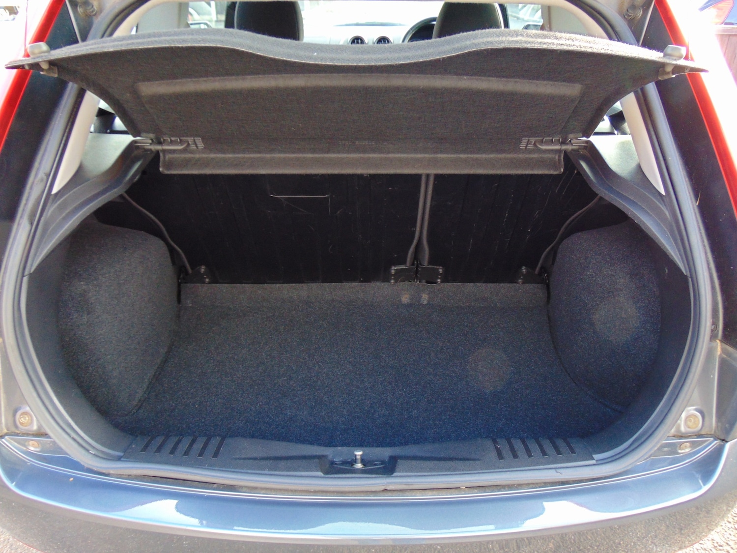 Used Ford Fiesta 2004 for sale - 76336045: Photo 18