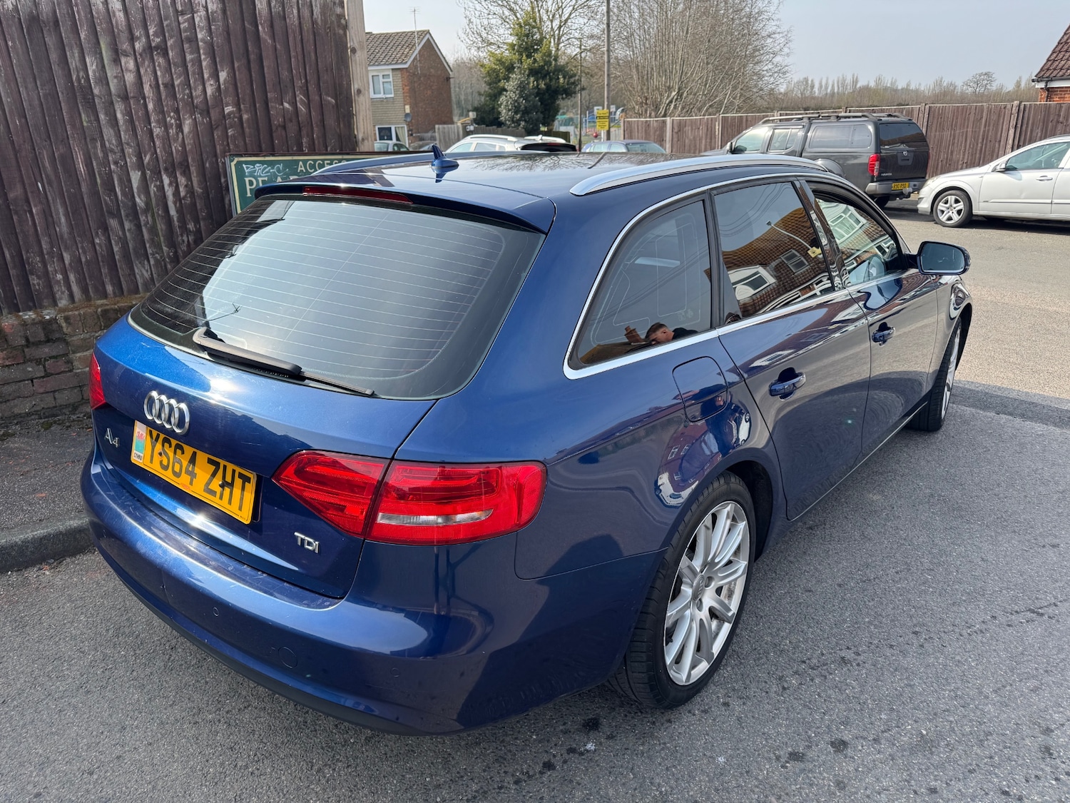 Used Audi A4 2015 for sale - 77997135: Photo 2