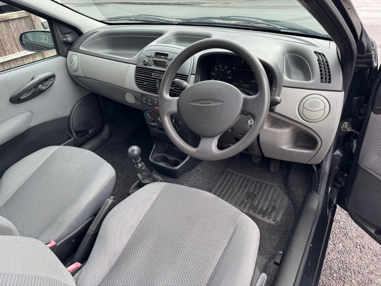 Used Fiat Punto 2003 for sale - 76638682: Photo 10